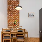 Charming In Perfect Location Apartmán