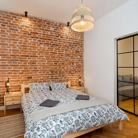 Charming In Perfect Location Διαμέρισμα *