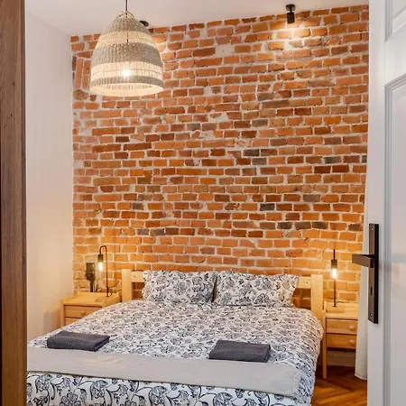 Διαμέρισμα Charming In Perfect Location Krasków