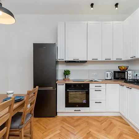 Charming In Perfect Location Apartament Kraków